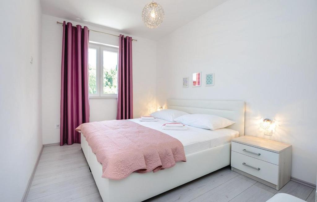 Niki 2 Apartment *