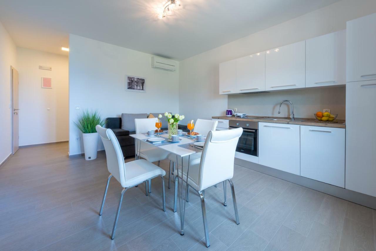 Niki 2 Apartment