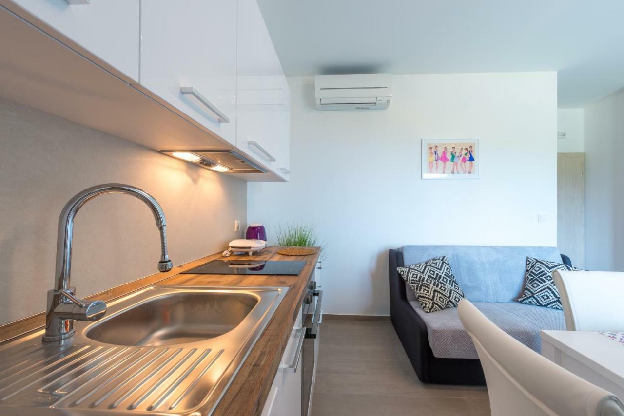 Niki 2 Apartment